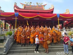 Biksu Thudong Diperkirakan Tiba di Candi Borobudur Nanti Sore