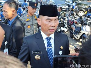 Intip Garasi Bupati Gunungkidul yang Jadi Sorotan Gegara Beach Club Raffi Ahmad Intip Garasi Bupati Gunungkidul yang Jadi Sorotan Gegara Beach Club Raffi Ahmad