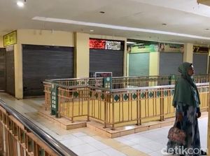 Pedagang Ambon Plaza Mogok Jualan gegara Sewa Kios Naik Jadi Rp 500 Juta Pedagang Ambon Plaza Mogok Jualan gegara Sewa Kios Naik Jadi Rp 500 Juta