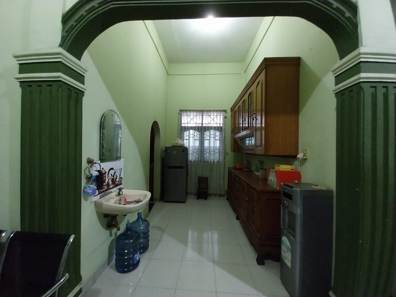 Tampilan dapur di rumah keluarga Babe Cabita di Medan.
