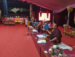 Dorong Perdamaian, Umat Buddha di Borobudur pun Berdoa untuk Palestina