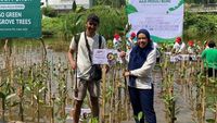 Aksi Peduli Bumi Lewat Penanaman 2.000 Bibit Mangrove