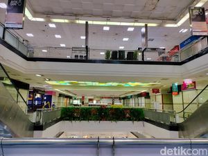 Mal di Depok Mati Suri, Banyak Ruko Tutup dan Sepi Usai Pandemi Mal di Depok Mati Suri, Banyak Ruko Tutup dan Sepi Usai Pandemi