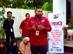 Salah Tingkah Biyan Dikira Habib hingga Disalami Korban Gempa Cianjur