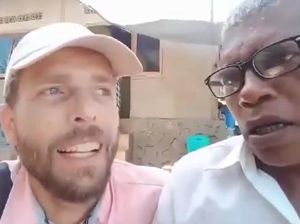 Viral Bule Jerman Fasih Bahasa Lamalera Lembata