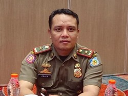 Satpol PP Selayar Beri Teguran Tertulis-Ancam Copot APK Dipaku di Pohon