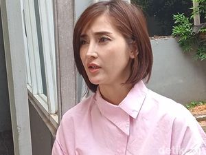 Eva Anindita Dicubit hingga Dicakar Emak-emak Gegara Peran Antagonis Eva Anindita Dicubit hingga Dicakar Emak-emak Gegara Peran Antagonis
