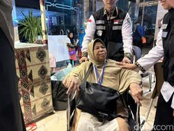 Jemaah Haji Lansia Dapat Kamar Dekat Lift dan Bus Khusus