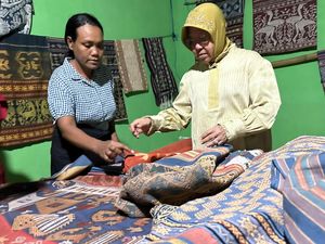 Kala Mensos Risma Upayakan Kesejahteraan yang Lebih Baik di Pulau Sumba