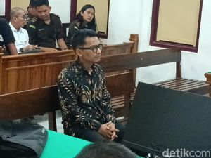 Ketua dan 2 Anggota PPK Medan Timur Divonis 3 Bulan Penjara Ketua dan 2 Anggota PPK Medan Timur Divonis 3 Bulan Penjara
