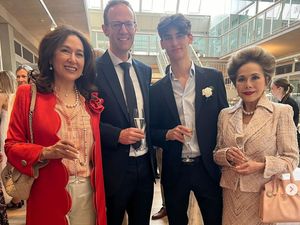 7 Foto Kiran Cucu Soekarno yang Baru Lulus SMA, Gantengnya Bikin Salfok 7 Foto Kiran Cucu Soekarno yang Baru Lulus SMA, Gantengnya Bikin Salfok