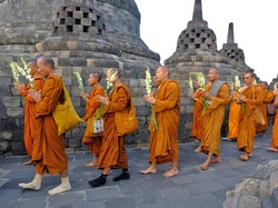 17 Aturan Mengikuti Waisak 2025 di Candi Borobudur, Cek di Sini!