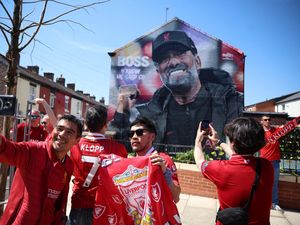 Momen Publik Anfield Melepas Juergen Klopp