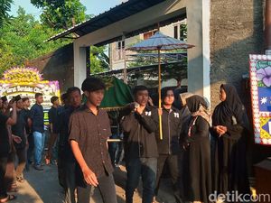 Pelajar Solo Meninggal Saat Camping Dimakamkan di Ceper Klaten