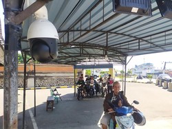 Seorang Perempuan Bercadar di Pelabuhan Gilimanuk Ditolak Masuk Bali