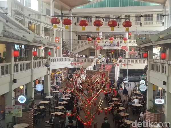 Serunya Berburu Jajanan Halal di Petak Enam Glodok