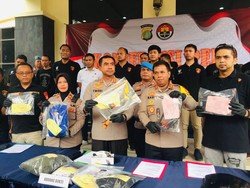 Polisi Tangkap Rampok di Bekasi, Modusnya Jebol Atap lalu Ikat Korban