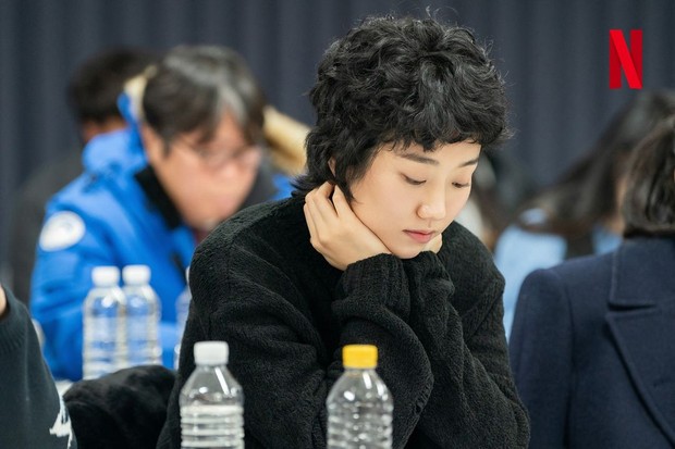 Potret Lee Joo Young dalam pembacaan naskah drama 'Everything Will Come True'