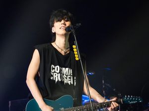 Sempat Ngeluh Tiket Gak Laku, Radwimps Tampil Epik di Jakarta Sempat Ngeluh Tiket Gak Laku, Radwimps Tampil Epik di Jakarta