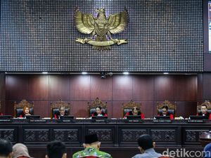 MK Perintahkan Cek Ulang Suara Dapil Sekadau 3 Karena Rekapitulasi Ganda MK Perintahkan Cek Ulang Suara Dapil Sekadau 3 Karena Rekapitulasi Ganda