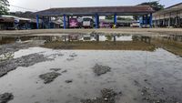 Terminal Mandala di Rangkasbitung Lebak Rusak Parah