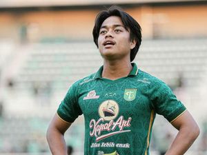 Liga 1: Paul Munster Minta Persebaya Pertahankan Andre Oktaviansyah Liga 1: Paul Munster Minta Persebaya Pertahankan Andre Oktaviansyah