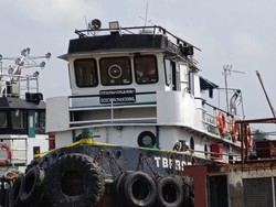 3 Nakhoda Kapal Tongkang Ditahan Usai Tabrak Jembatan di Jambi