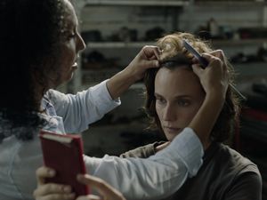 Sinopsis The Operative Bioskop Trans TV, Dibintangi Diane Kruger Sinopsis The Operative Bioskop Trans TV, Dibintangi Diane Kruger