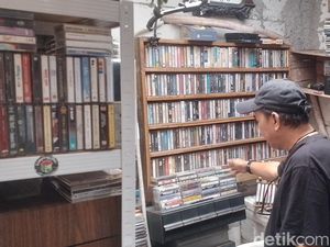 Melihat Kampoeng Gallery, Kafe Vintage di Jaksel Melihat Kampoeng Gallery, Kafe Vintage di Jaksel