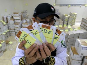 Jemaah yang Kehilangan Smart Card Jangan Panik, Segera Lapor Petugas Jemaah yang Kehilangan Smart Card Jangan Panik, Segera Lapor Petugas