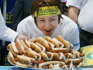 Jawara Kompetisi Makanan Ini Pensiun karena Tidak Ingin Bersaing Lagi