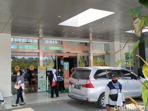Viral Antrean Pendaftaran Pasien RSUD Wates Mengular, Ini Kata Manajemen