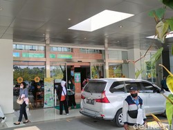 Viral Antrean Pendaftaran Pasien RSUD Wates Mengular, Ini Kata Manajemen