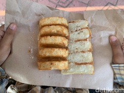 Mencicip Gurihnya Kue Gandos Jadul di Dekat Taman Sari Jogja