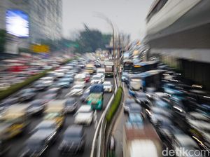 Macetnya Jakarta Saat Jam Pulang Kerja Jelang Libur Panjang