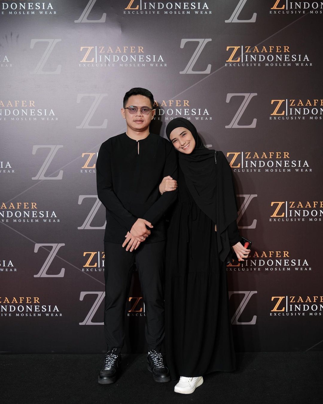 Nadya Mustika Rahayu dan Iqbal Rosadi
