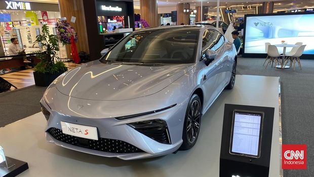 Sedan listrik Neta S diperkenalkan di Jakarta, Rabu (22/5/2024).