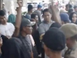 Penertiban Pedagang Cakar di Sumpang Parepare Ricuh, Penjual Menolak Pindah