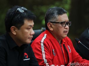 Hasto Sebut Tak Ada Refleksi Khusus dalam Rakernas PDIP Tanpa Jokowi Hasto Sebut Tak Ada Refleksi Khusus dalam Rakernas PDIP Tanpa Jokowi
