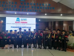 Universitas HKBP Nommensen Medan Kukuhkan 13 Guru Besar, Ini Daftarnya