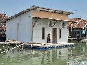 Melihat Prototipe Rumah Mumbul di Sayung, Jurus Bupati Demak Atasi Rob Melihat Prototipe Rumah Mumbul di Sayung, Jurus Bupati Demak Atasi Rob