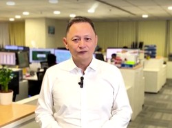 CEO Singapore Airlines Temui Penumpang-Awak Pesawat SQ321 di Bangkok