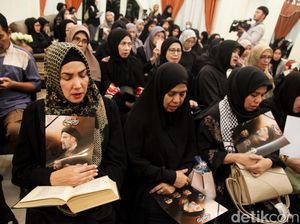 Suasana Tahlilan Wafatnya Ebrahim Raisi di Rumdin Dubes Iran Suasana Tahlilan Wafatnya Ebrahim Raisi di Rumdin Dubes Iran