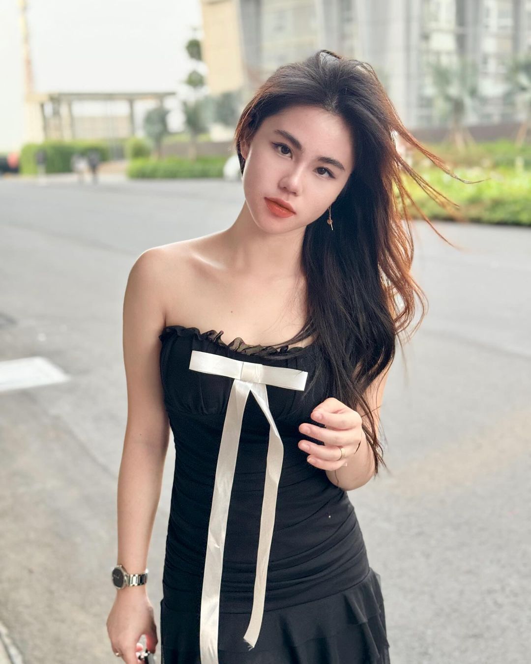 Zoe Levana