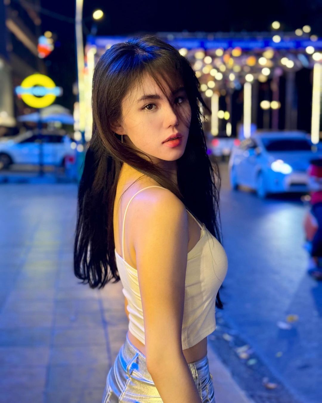 Zoe Levana