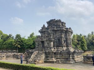 8 Daya Tarik Candi Ngawen Lengkap dengan Sejarahnya 8 Daya Tarik Candi Ngawen Lengkap dengan Sejarahnya