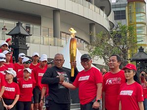 Elite PDIP Bacakan Puisi Banteng yang Terluka Saat Terima Api Obor Mrapen