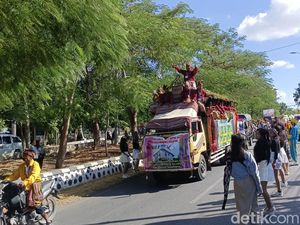 Ribuan Umat Ikut Pawai Bulan Budaya Sinode GMIT di Kupang