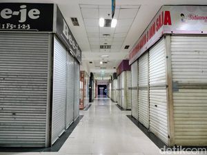 Kata Pedagang yang Masih Bertahan di Detos Meski Sepi Kata Pedagang yang Masih Bertahan di Detos Meski Sepi