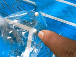 Warga Babatan Wiyung Ditembak OTK, 2 Peluru Plastik Ditemukan di TKP